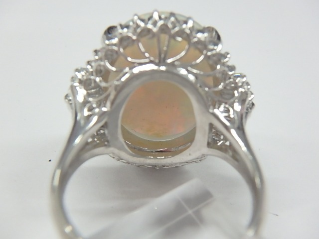 pt900 オパール 13.8g 8.790ct 0.84ct