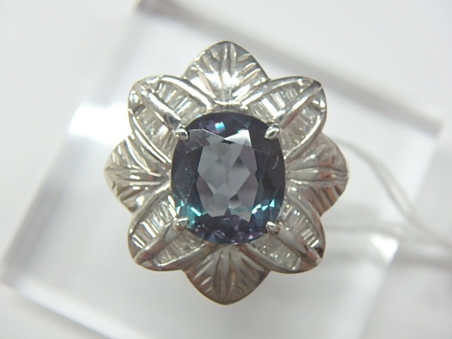 Pt900 アレキサンドライトリング 13.3g 3.126ct / ダイヤ0.35ct