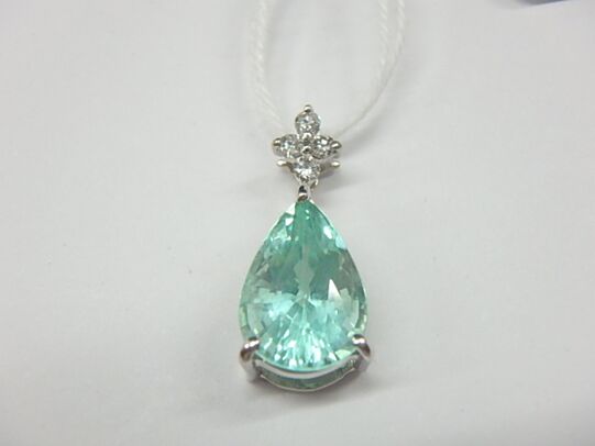 K18WG トルマリン 1.3g 1.90ct 0.07ct