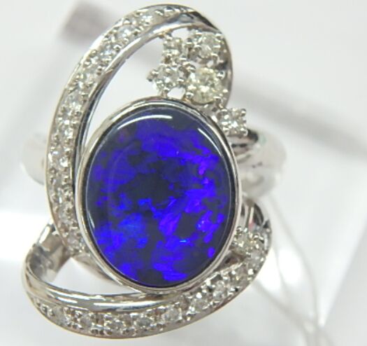 pt900 ブラックオパール 17.1g 3.27ct 0.45ct