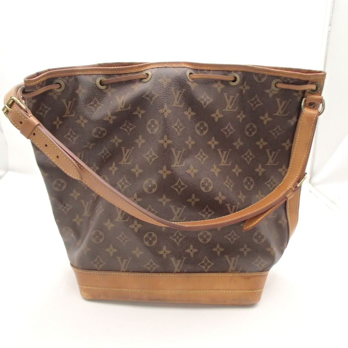 LOUIS VUITTON ルイヴィトン ノエ M42224