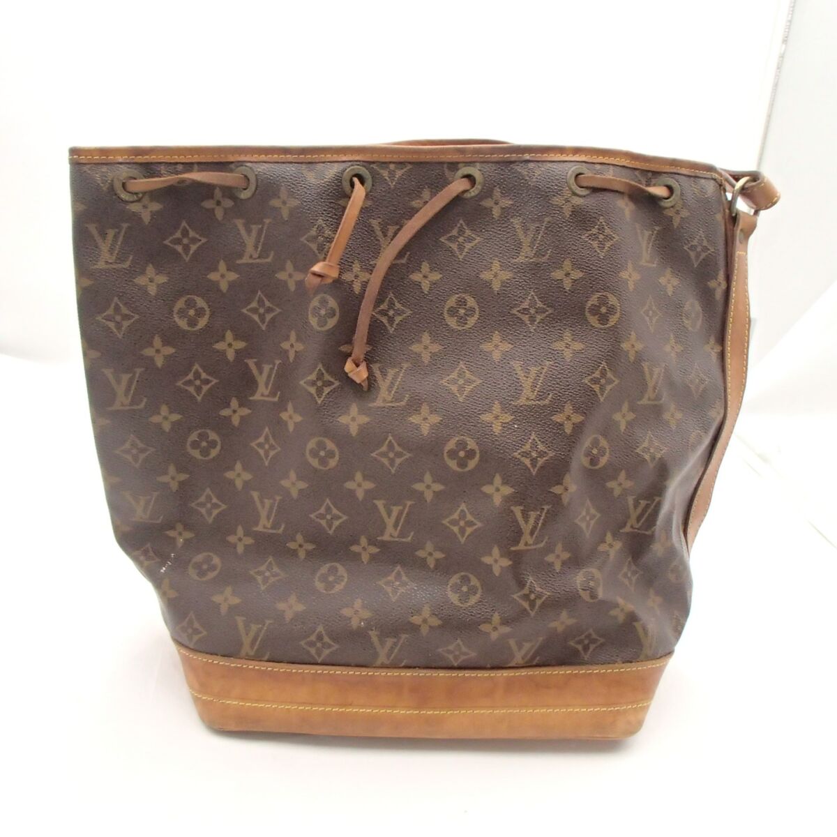 LOUIS VUITTON ルイヴィトン ノエ M42224