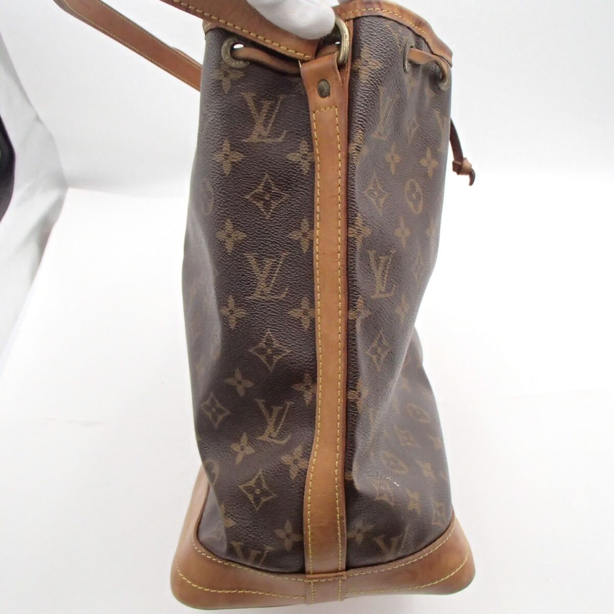 LOUIS VUITTON ルイヴィトン ノエ M42224