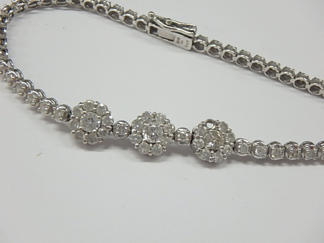 k18wg 7.9g　ダイヤ 2.50ct ブレスレット