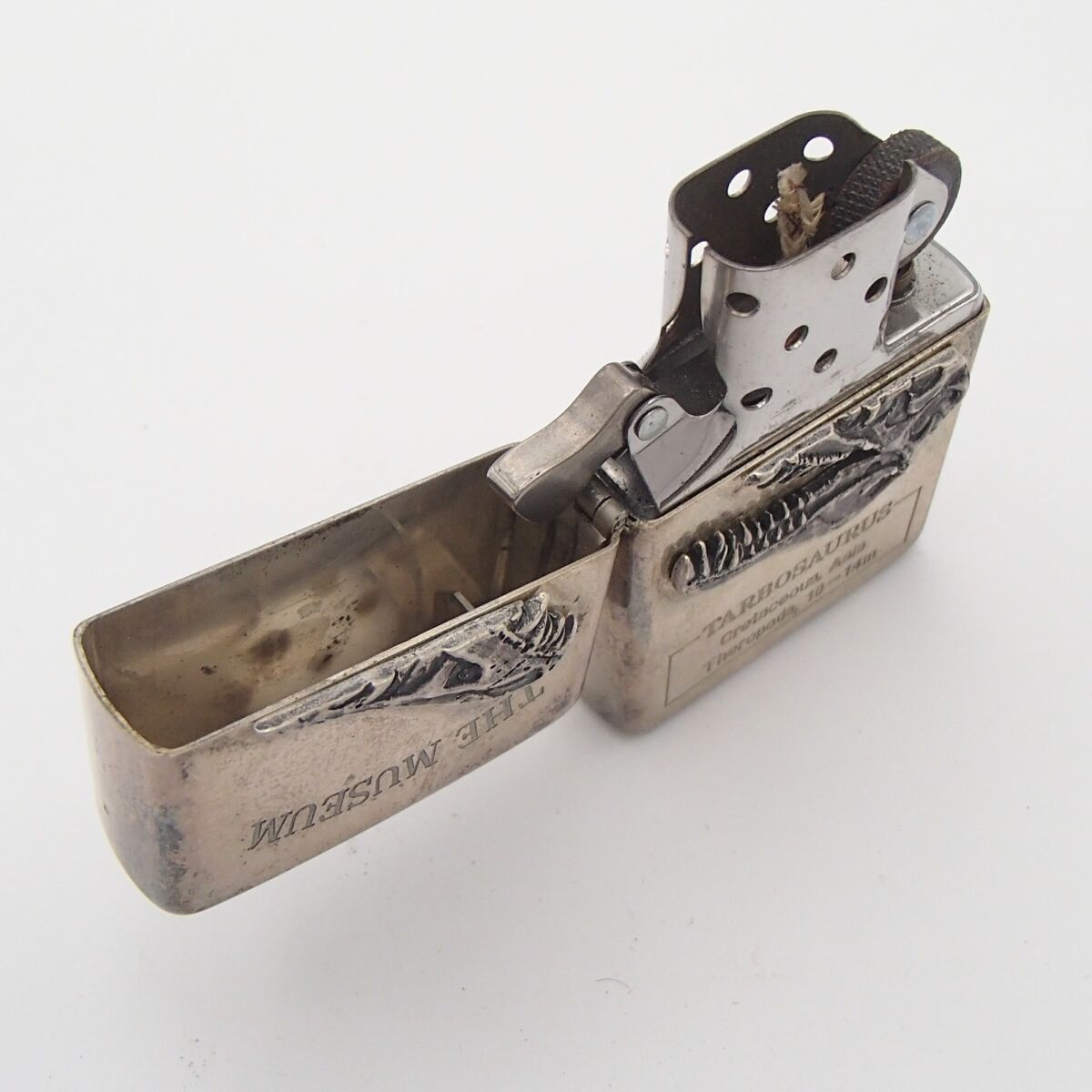 ZIPPO ジッポ STERLING スターリング ダルボサウルス 恐竜 化石 ライター 着火未確認 喫煙グッズ 箱