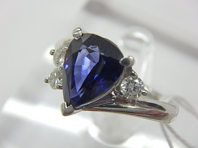 サファイアリング　Pt900　6.1g　サファイア2.11ct　ダイヤモンド0.2ct