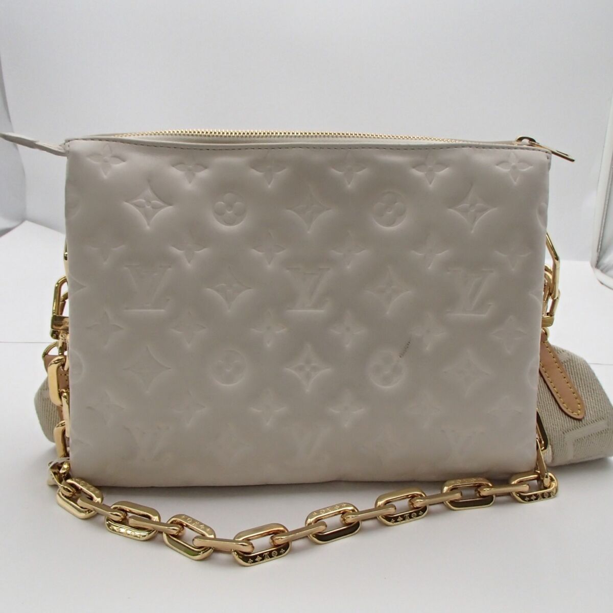 Louis Vuitton ルイヴィトン クッサン PM (M21262)