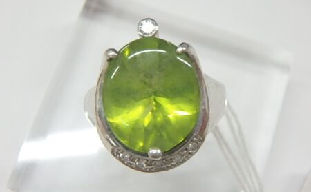 ペリドット　リング