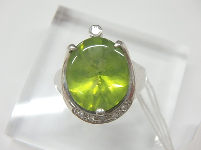 pt900 ペリドット 12.8g 5.970ct 0.08ct