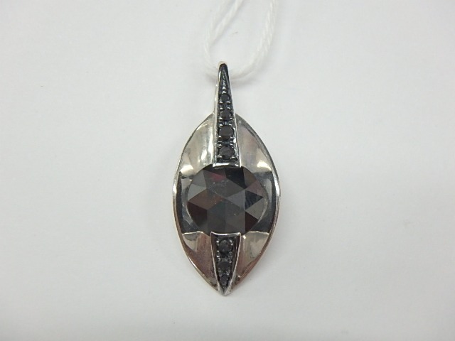 K18WG ブラックダイヤ 5.0g 1.41ct 0.09ct
