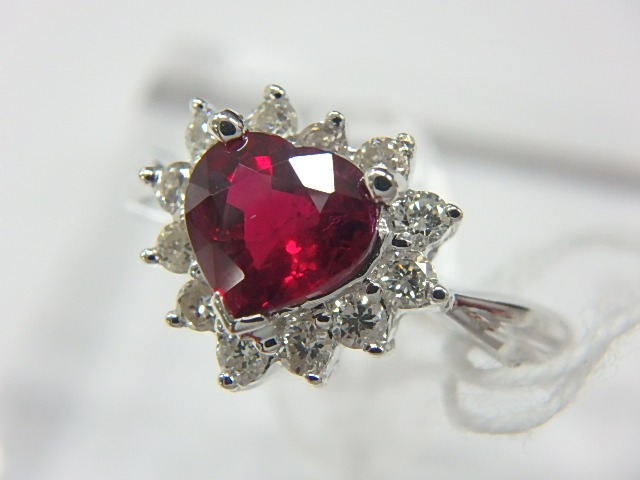 Pt900　ルビー　リング　3.4ｇ　0.88ct