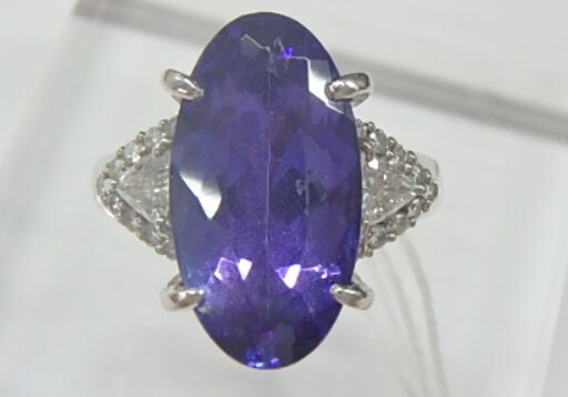 pt900 タンザ 9.4g 6.06ct 0.37ct