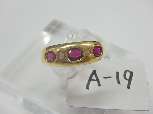 K18 ルビー/1.29ct ダイヤ/0.05ct 3.5g