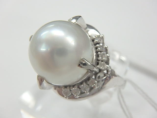 pt900 パール 14.4g 13.37mm 0.30ct