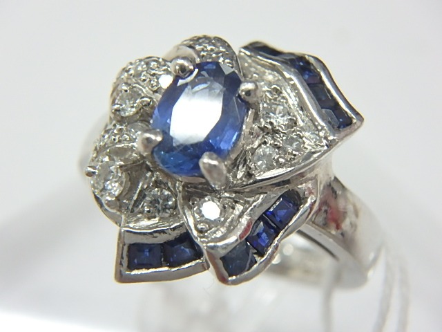 pt900 サファ 10.6g 0.89ct 0.21ct