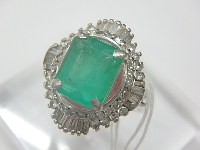 pt900 エメラルド 11.7g 3.20ct 0.81ct